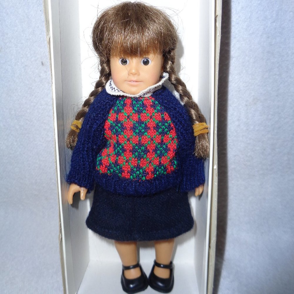 American Girl Doll MINI Retired Molly McIntire - Picture 1 of 2